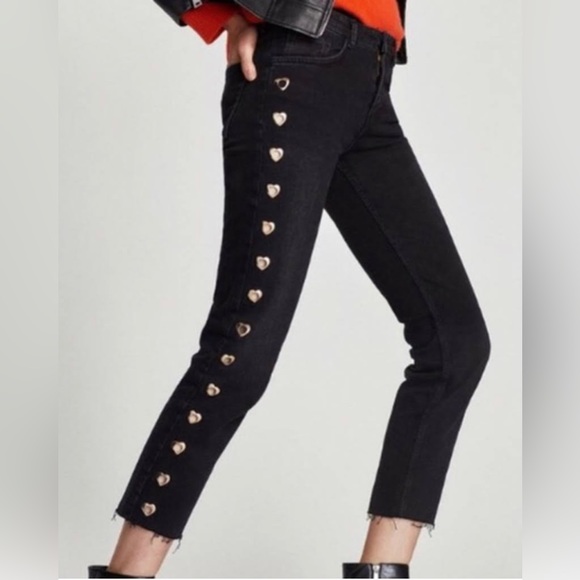 Zara Metal Heart Grommets Ankle Grazer Mid Rise Jeans Raw Hem Black Distressed 2 - Picture 7 of 16